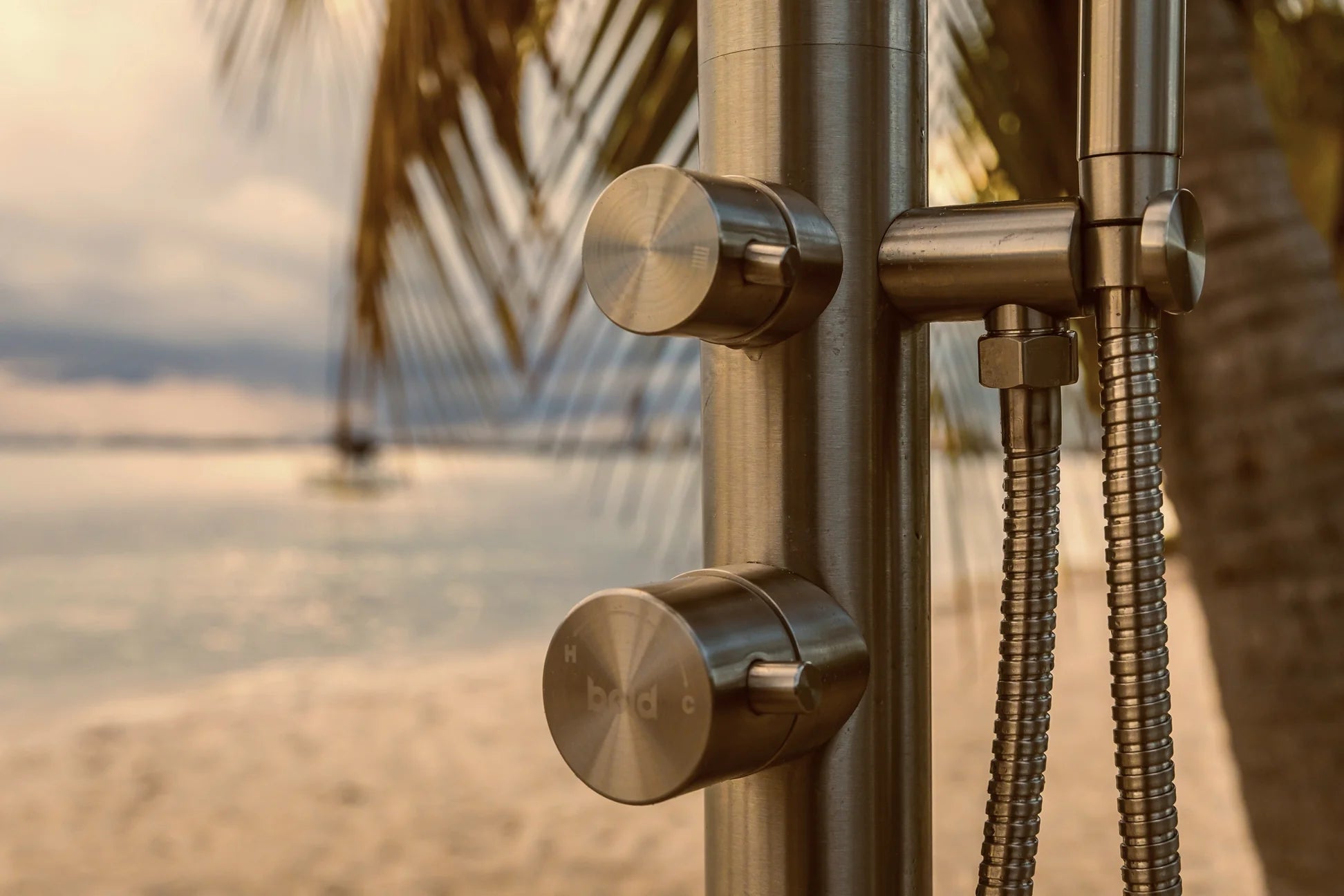 Why 316 Marine-Grade Stainless Steel for Our BOLD Outdoor Showers?